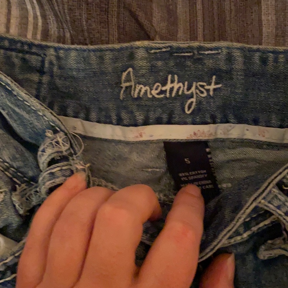 Size 5 light blue jeans name brand Amethyst great shape
